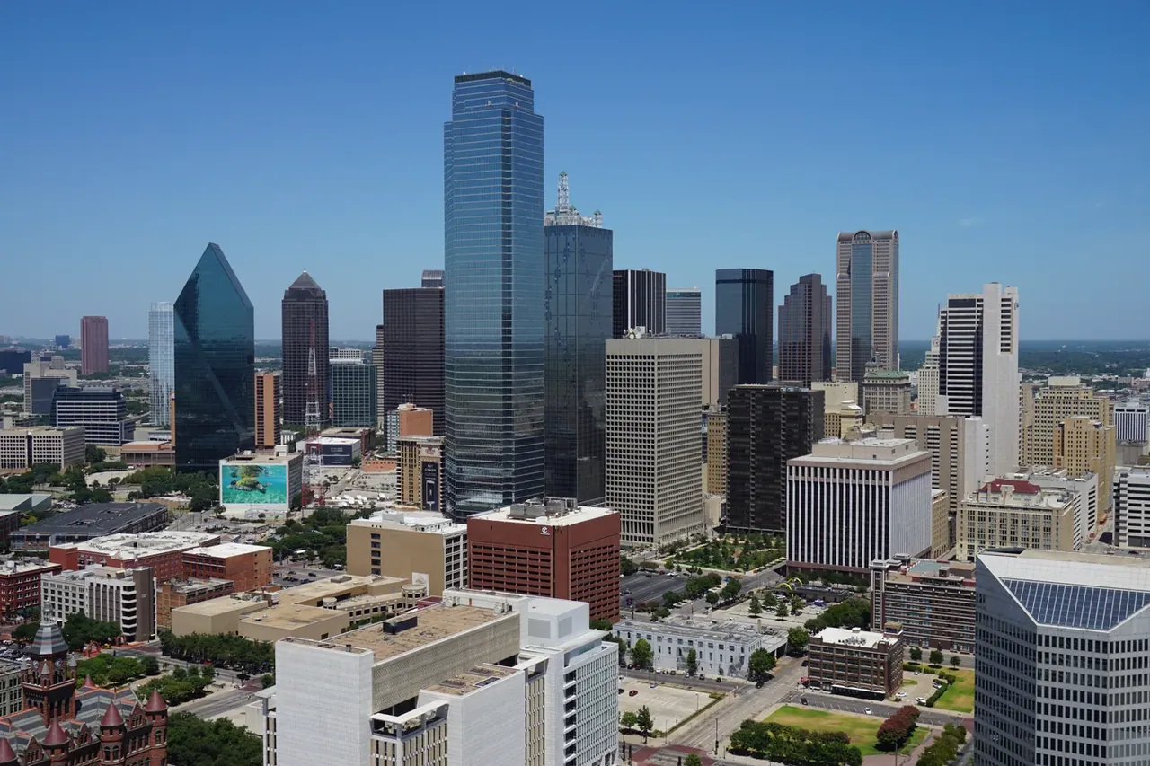 A view of the Dallas skyline from the GeO-Deck of Reunion Tower in Dallas, Texas (United States).